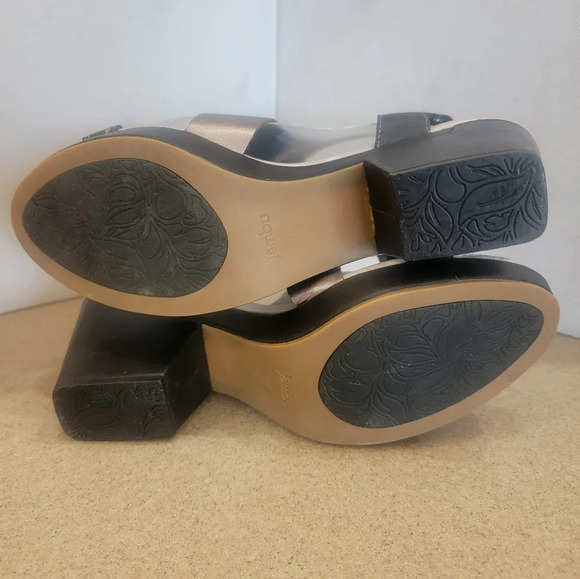 JAMBU MEDIUM HEEL SANDALS (sz 11) - Picture 3 of 6